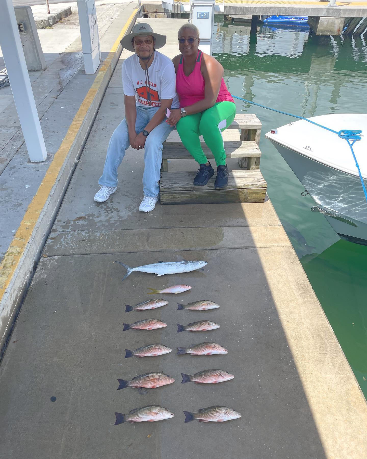 Chris and Cynthia came to Miami for a nice vacation and some snappers. They limited out on the Mangroves plus an Amberjack and a Cero Mackeral but only 1 of the Yellowtails on the reef felt like biting today. Great time with great people! Thank you @_wtfont and @fishcoolrunnings for the referral. #GOHARDFISHING #miamibeach #charterfishing #lighttackle #youactuallyfishonyourown #butistillbaityourhook @starbrite_com @captharrysfishingsupply @pennfishing @hookerelectricreels